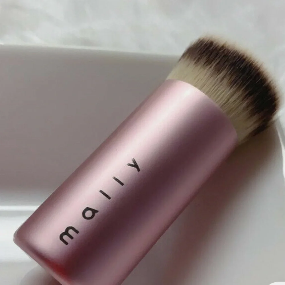 Set of 2 Mally Bronzer & Mally Kabuki Mini Brush